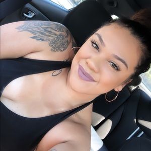 Meet your Posher, Alexandra